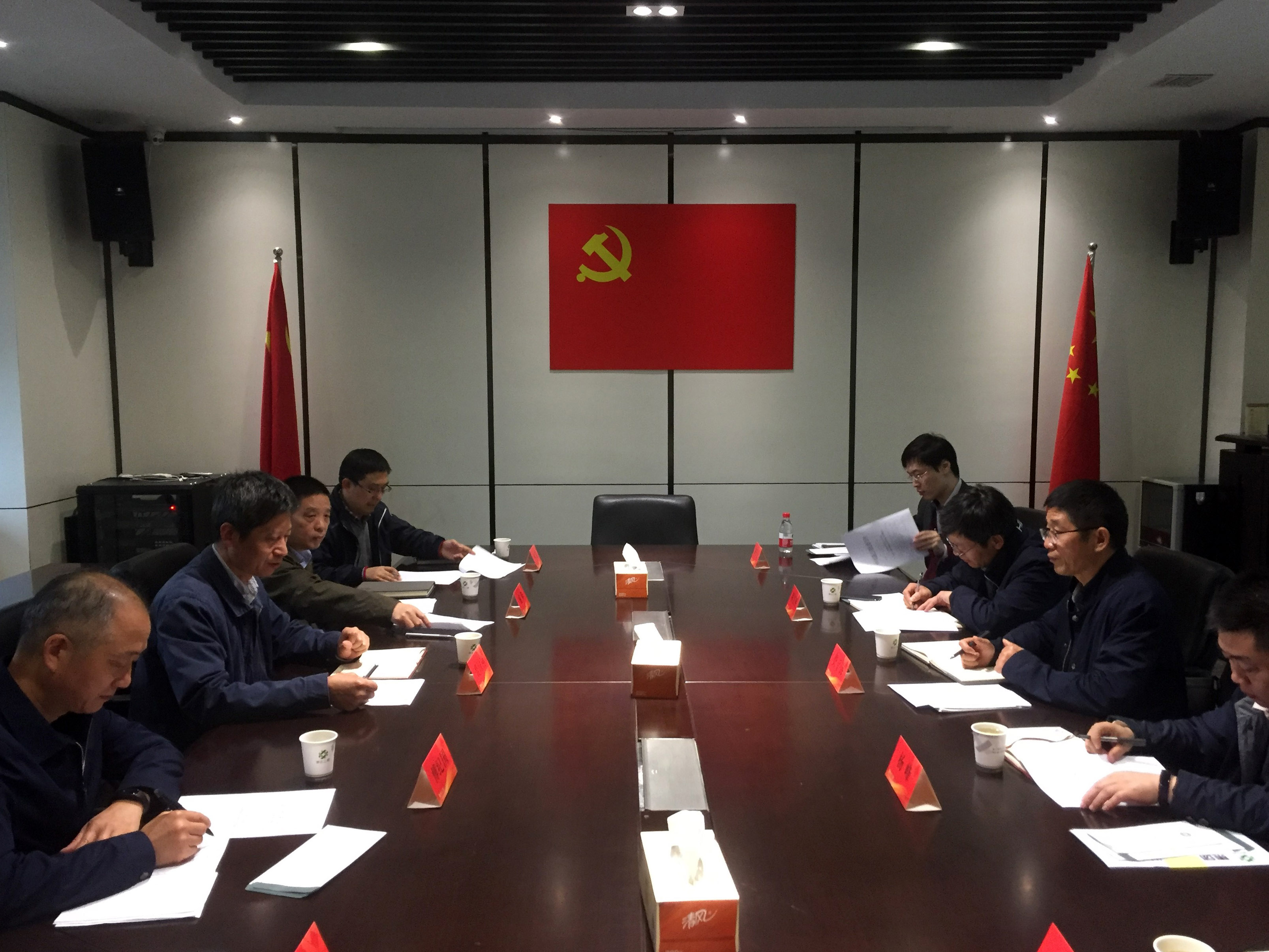 集團(tuán)紀(jì)委部署領(lǐng)導(dǎo)干部違規(guī)借貸專項(xiàng)治理工作