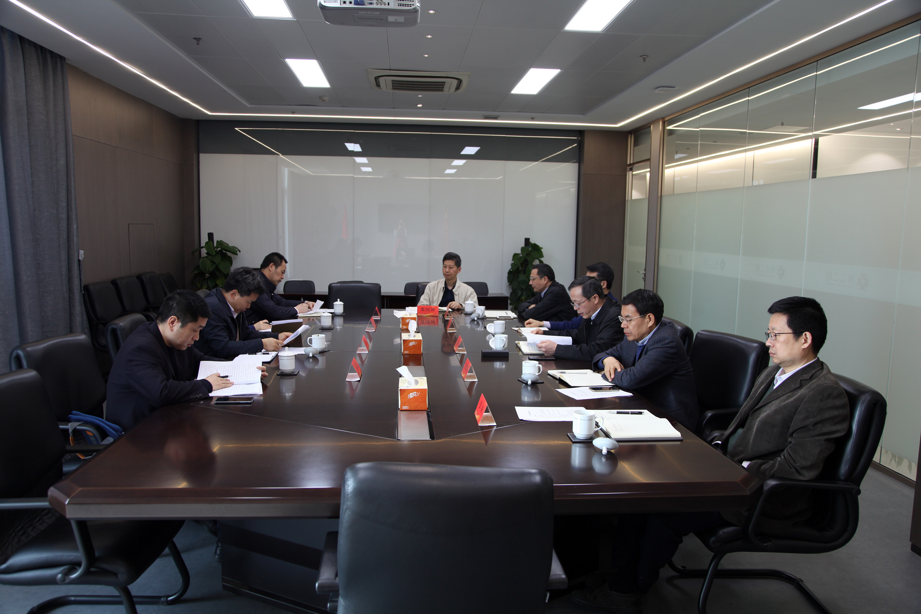 省紀(jì)委監(jiān)委領(lǐng)導(dǎo)到集團(tuán)公司調(diào)研指導(dǎo)